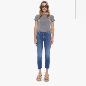 MOTHER Denim | The Mid Rise Dazzler Crop Fray